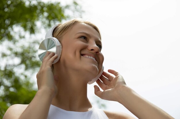 Поддержка Bluetooth 5.0 и быстрая синхронизация