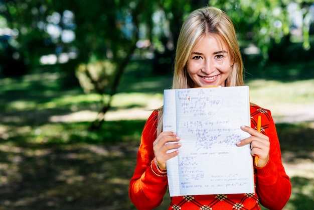 Как разблокировать сим-поселение 2 и начать его строительство